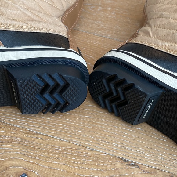 Sorel Joan of Arctic Boots (size 6) Waterproof! WORN ONE SEASON - Picture 15 of 16